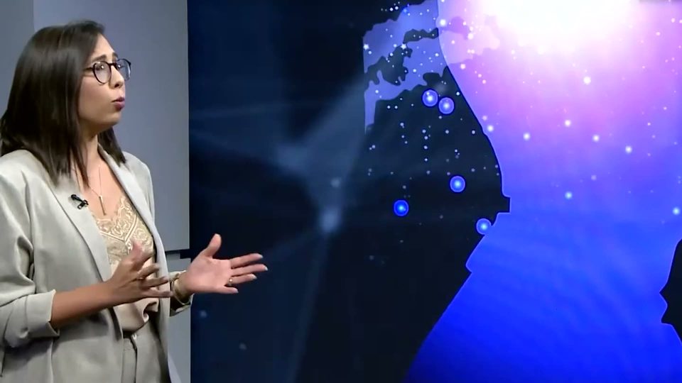 עדן שחק, מייסדת שיטת א.ת.ה, בהרצאה בכנס כלכליסט